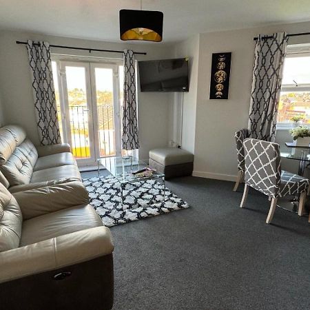 Spacious 1 Bedroom Apartment In Wigan Shevington Exteriör bild