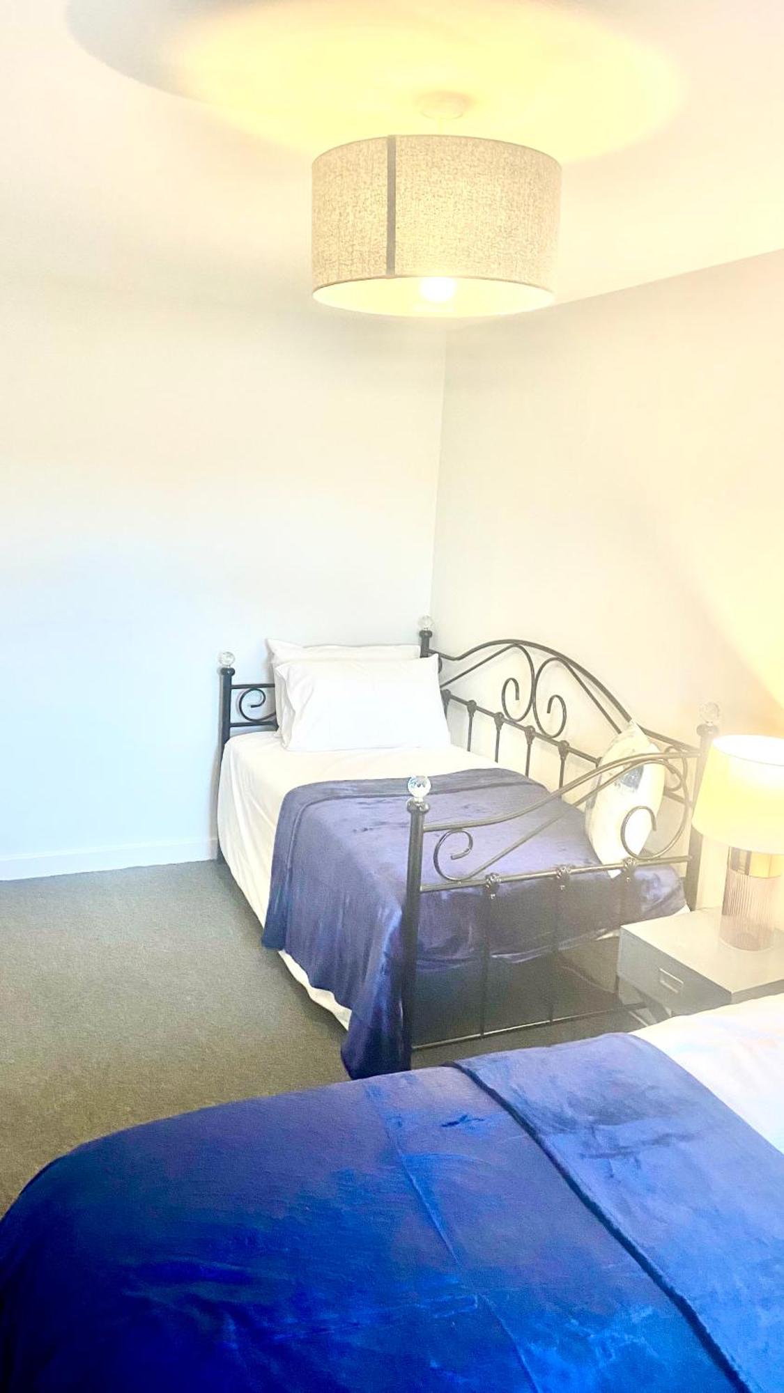 Spacious 1 Bedroom Apartment In Wigan Shevington Exteriör bild