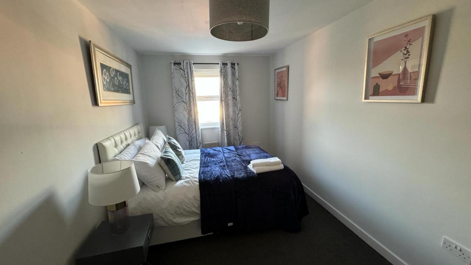 Spacious 1 Bedroom Apartment In Wigan Shevington Exteriör bild